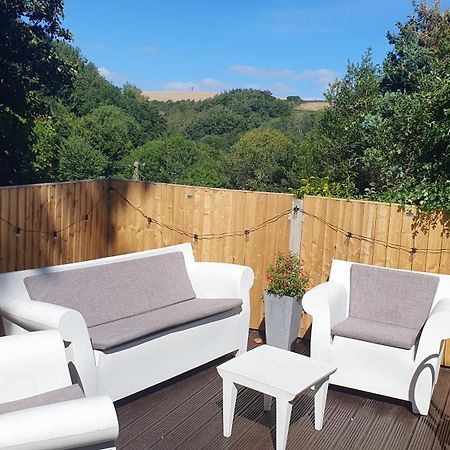 Bijou Coastal Apartment In Polperro With Hot Tub Onsite Parking Downhill Walk To Village 외부 사진