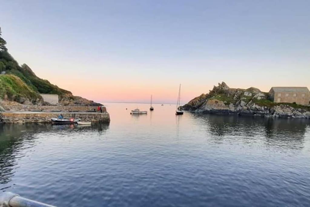 Bijou Coastal Apartment In Polperro With Hot Tub Onsite Parking Downhill Walk To Village 외부 사진