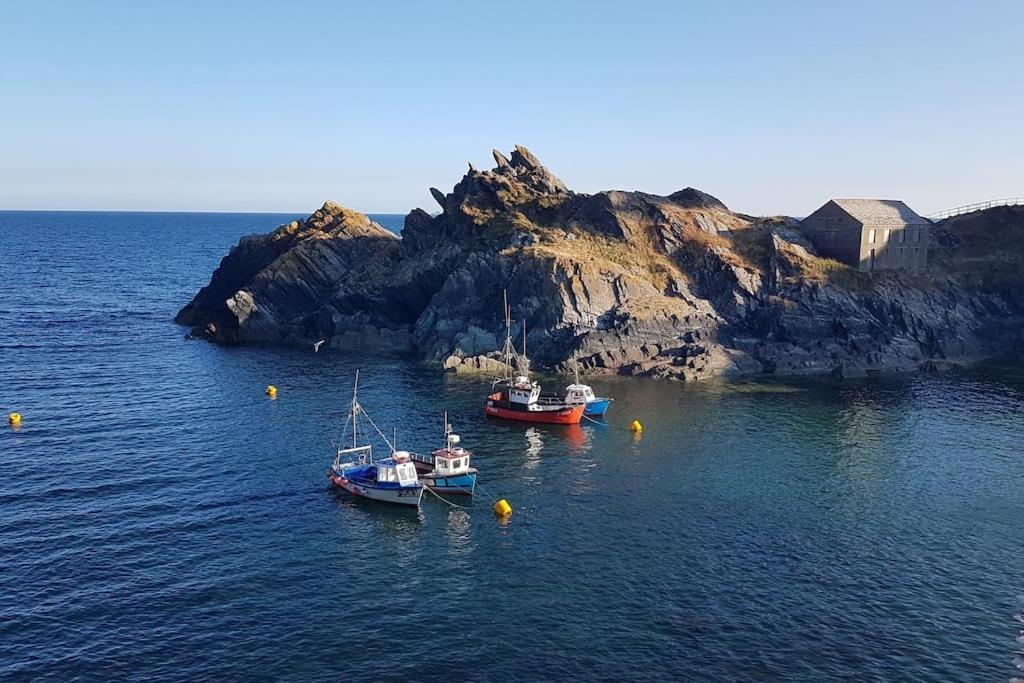 Bijou Coastal Apartment In Polperro With Hot Tub Onsite Parking Downhill Walk To Village 외부 사진
