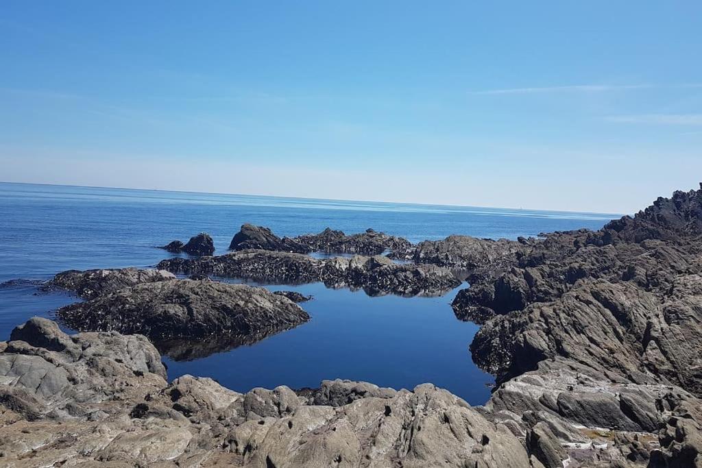 Bijou Coastal Apartment In Polperro With Hot Tub Onsite Parking Downhill Walk To Village 외부 사진