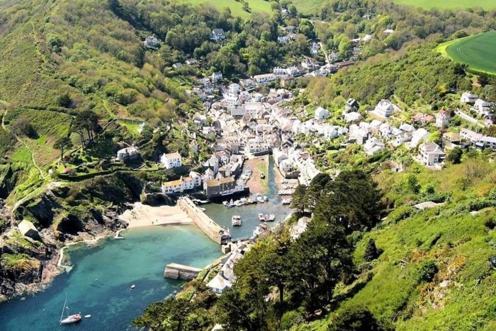 Bijou Coastal Apartment In Polperro With Hot Tub Onsite Parking Downhill Walk To Village 외부 사진