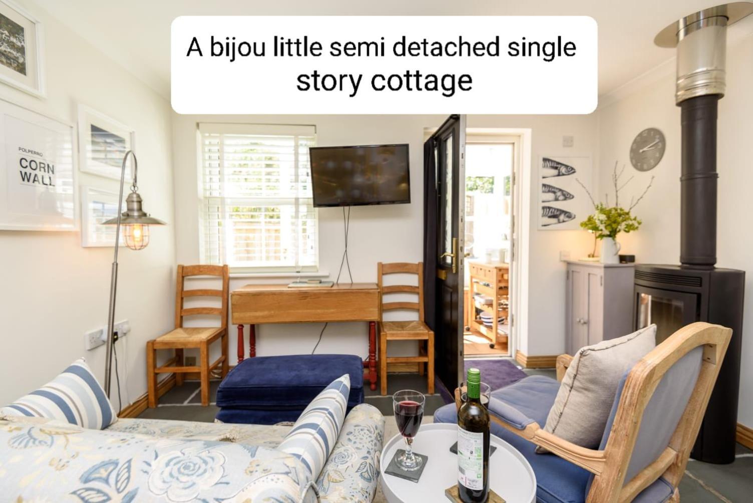 Bijou Coastal Apartment In Polperro With Hot Tub Onsite Parking Downhill Walk To Village 외부 사진